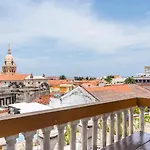 Apartamento torre del reloj 501